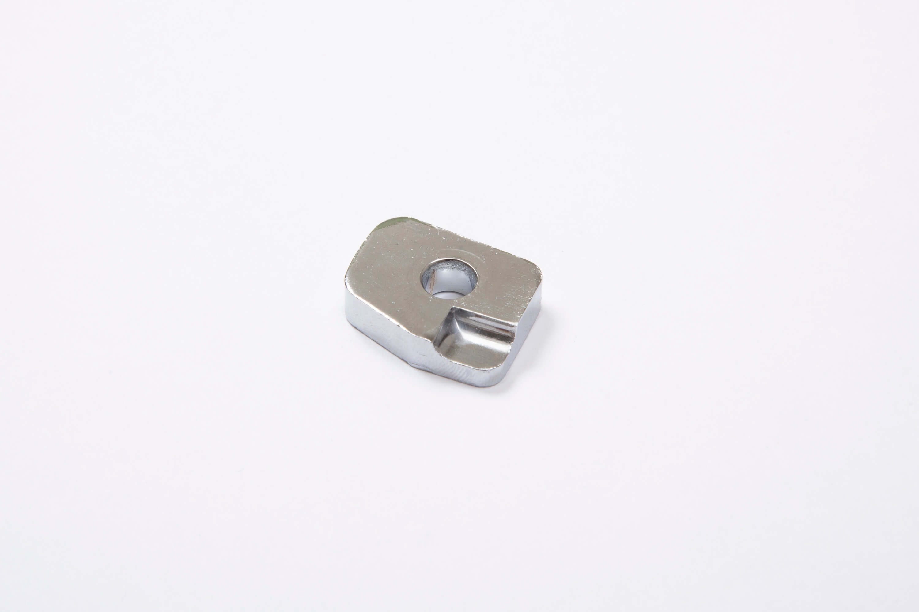 金属プレス加工製品18