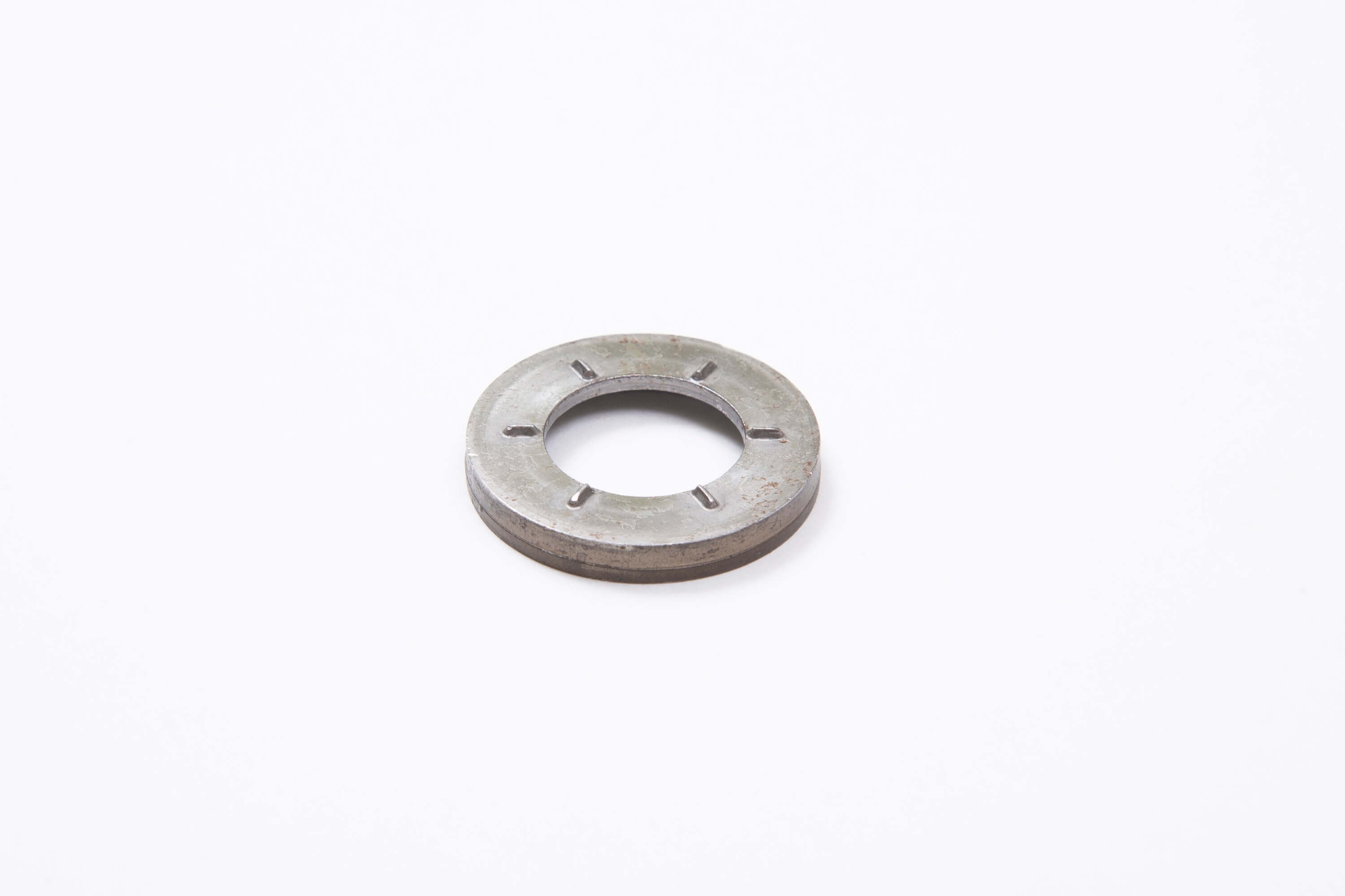 金属プレス加工製品7